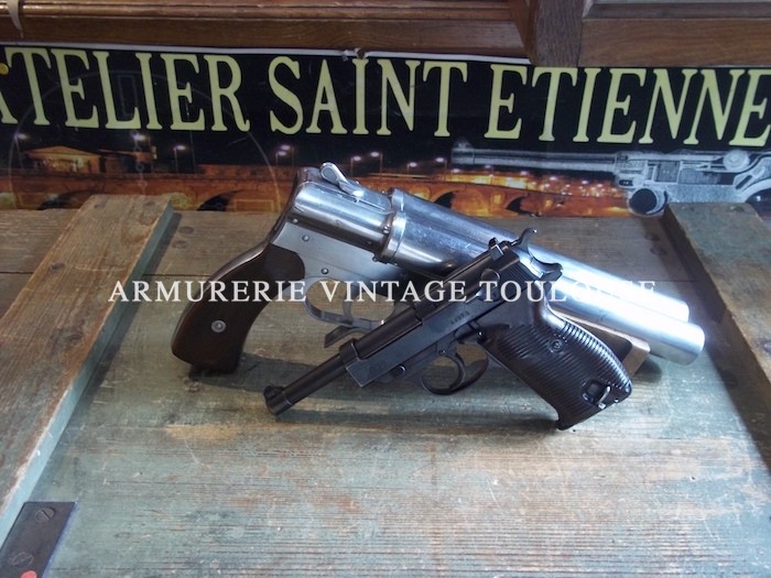 P38 précoce “ac” 42 calibre 9 x 19