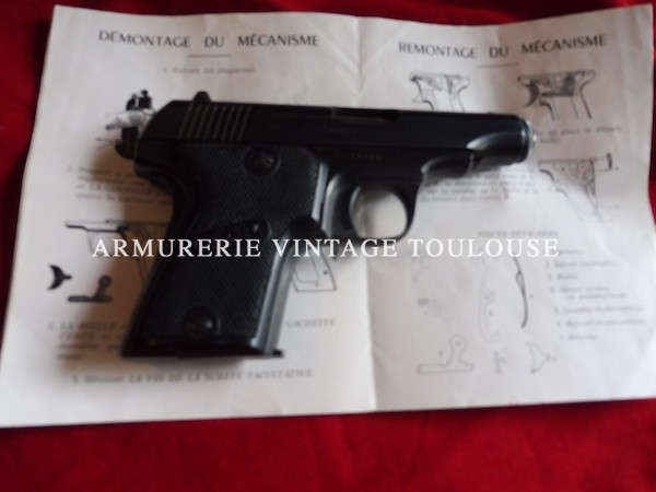 Pistolet MAB modèle C calibre 7,65