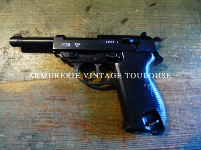 Pistolet Walther P 38 calibre 9 X 19 fabrication Mauser “svw” en 1945