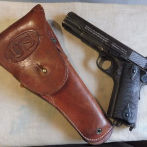 Pistolet semi-automatique Colt 1911 calibre 45 ACP fabrication Colt en 1917