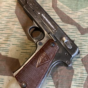 Pistolet semi-automatique Radom VIS 35 calibre  9 X 19 fabrication sous contrôle allemand