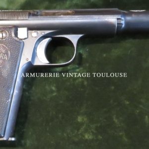 Pistolet Astra modèle 1921 calibre 9 mm Largo fabriqué par l’usine de Guernica