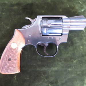 Revolver Snub nose calibre 357 Magnum Colt lawman MK III