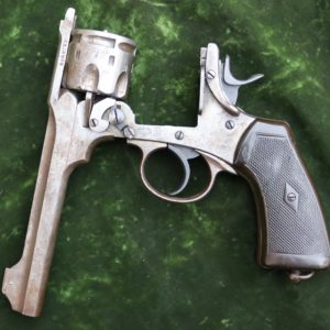 Gros Revolver réglementaire britannique Webley MK VI calibre 455 à brisure et extraction collective