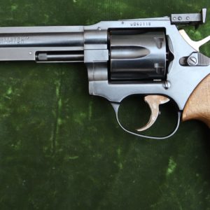 Superbe revolver de tir Manurhin MR 38 match canon de 5,5 pouces calibre 38 Spécial en simple action uniquement