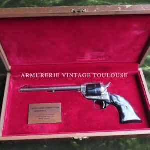 Revolver Colt 1873 S.A.A. commémoratif second amendement calibre 22 L.R. canon long 170 mm